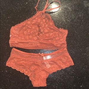 NWT VS orange bralette and panty set size Medium